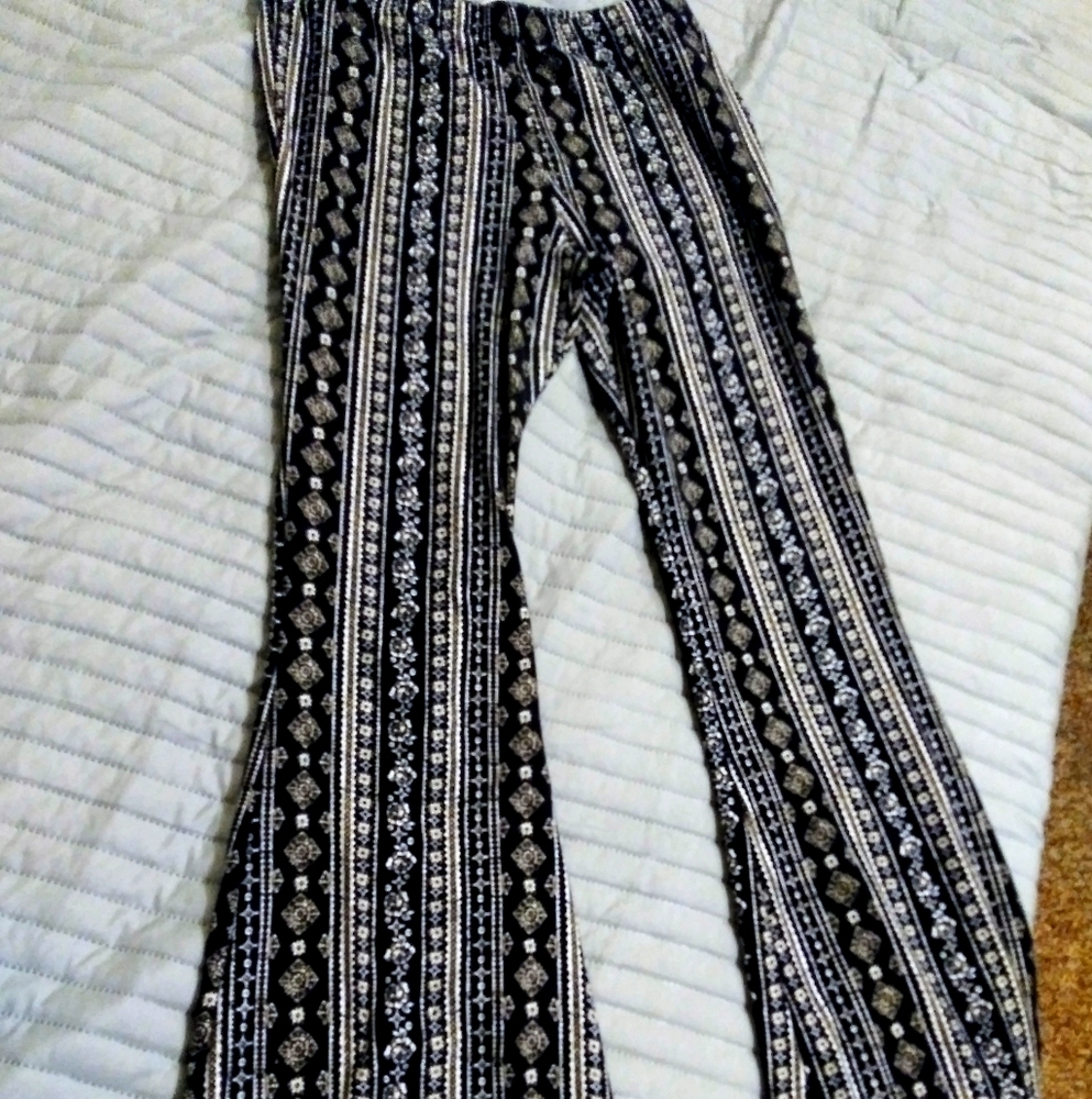 Wide leg leggings